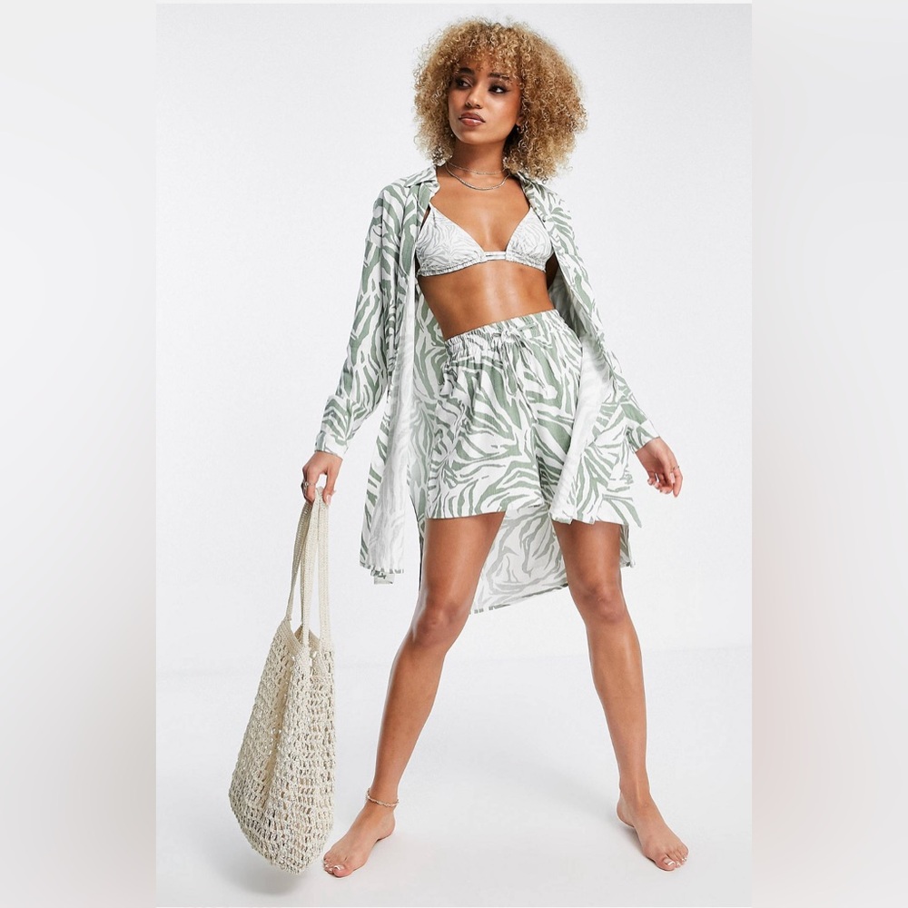 4th & Reckless beach oversized shirt and short in sage zebra